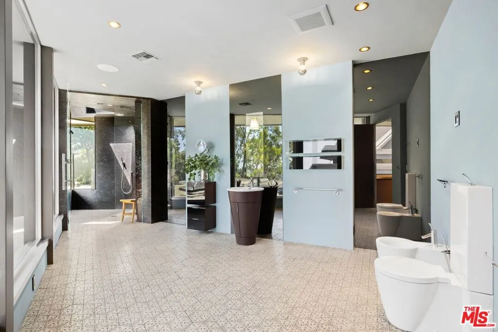 15216 Antelo Place, Los Angeles, California 90077 home-pic-27